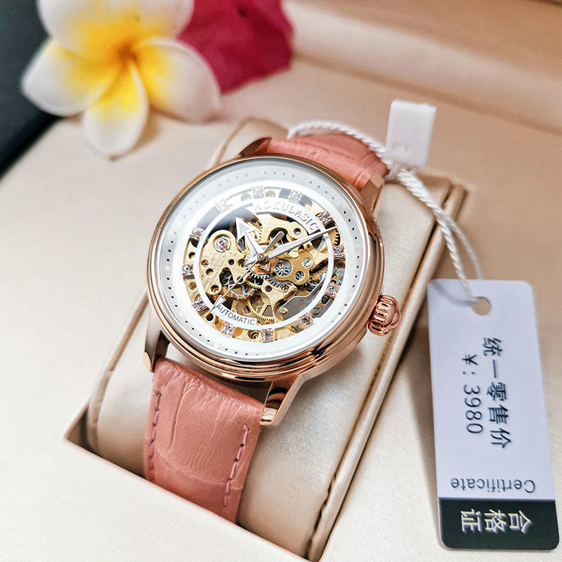 ハイエンド、豪華、エレガント、くり抜き、ダイヤモンドがちりば - Luxury Watch Gift For Her のレビューと価格