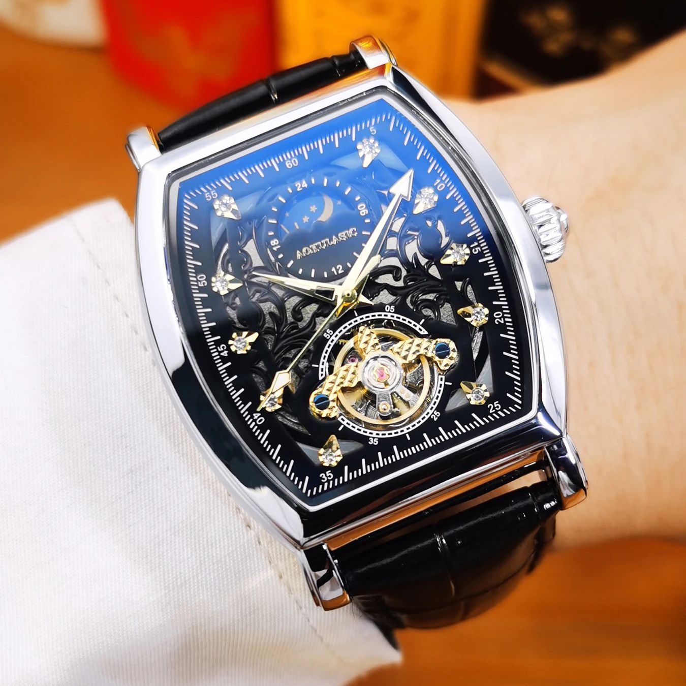 AOKULASIC トゥールビヨン アイスアウト スケルトン - Luxury Watch Iceberg のレビューと価格